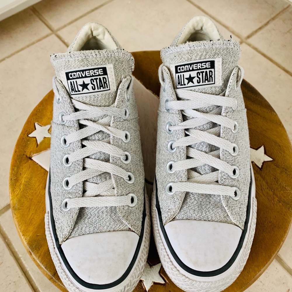 Converse - Picture 2 of 4
